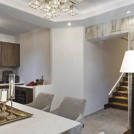 Luxury Private Garden Near Piazza Di Spagna ヴィラ ローマ