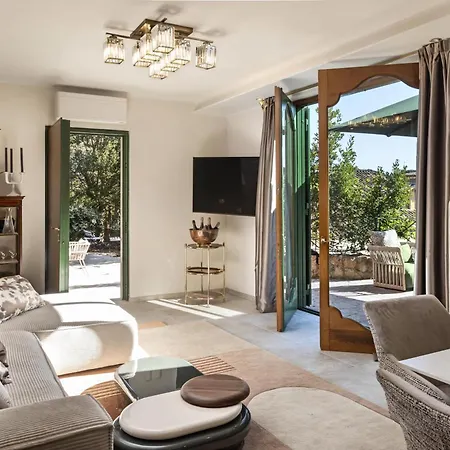 Luxury Private Garden Near Piazza Di Spagna * ローマ