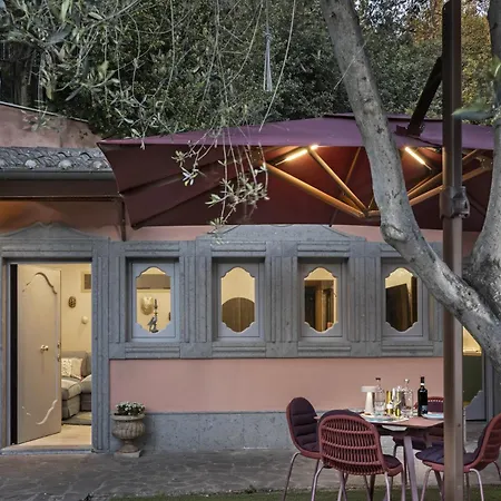 Luxury Private Garden Near Piazza Di Spagna ヴィラ ローマ